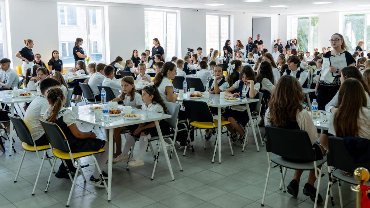 La un liceu din Orhei a fost inaugurată o cantină modernă. Investiția se ridică la aproape patru milioane de lei