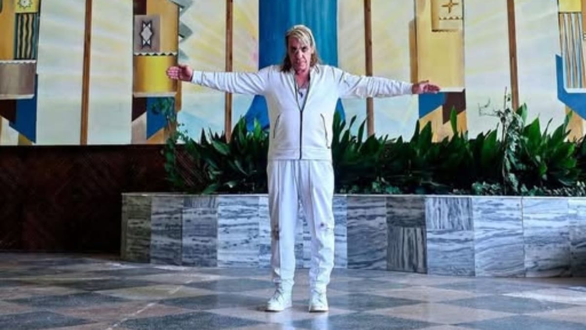 Solistul trupei Rammstein filmează un videoclip la Chișinău. Precizările Spitalului Clinic de Psihiatrie