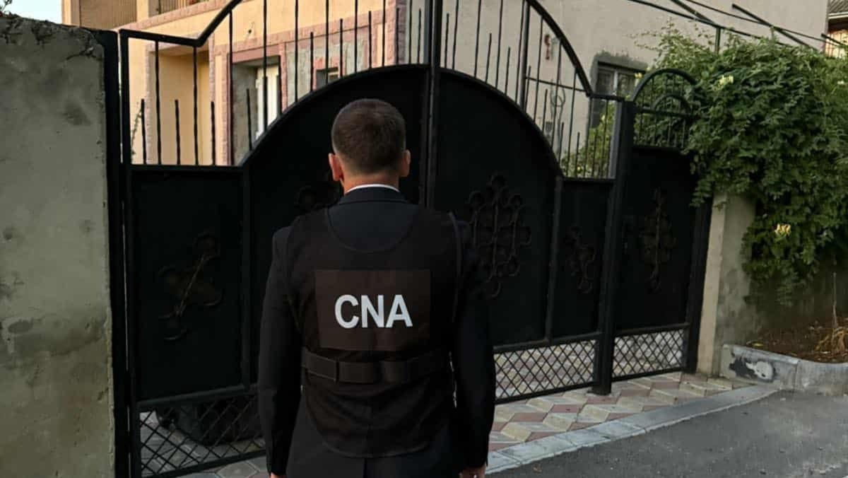 Percheziții în Chișinău, Orhei și sudul țării, în dosare de corupere electorală. O persoană a fost reținută
