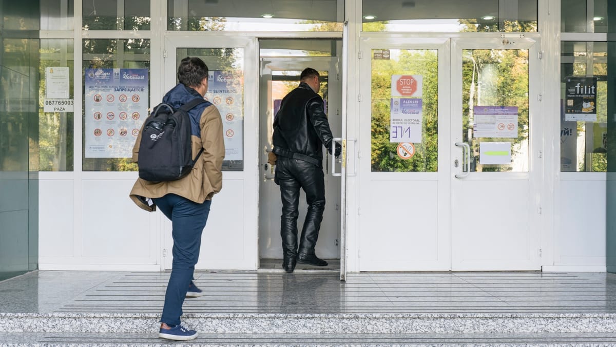 Alegeri parlamentare 2025. Promo-LEX a fixat zeci de incidente în prima oră de la deschiderea secțiilor de vot