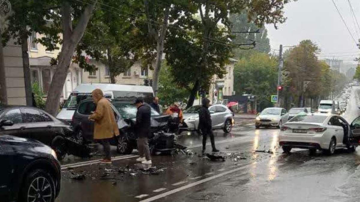 Aproape 40 de accidente rutiere în doar 90 de minute. Șoferii sunt îndemnați să circule cu atenție