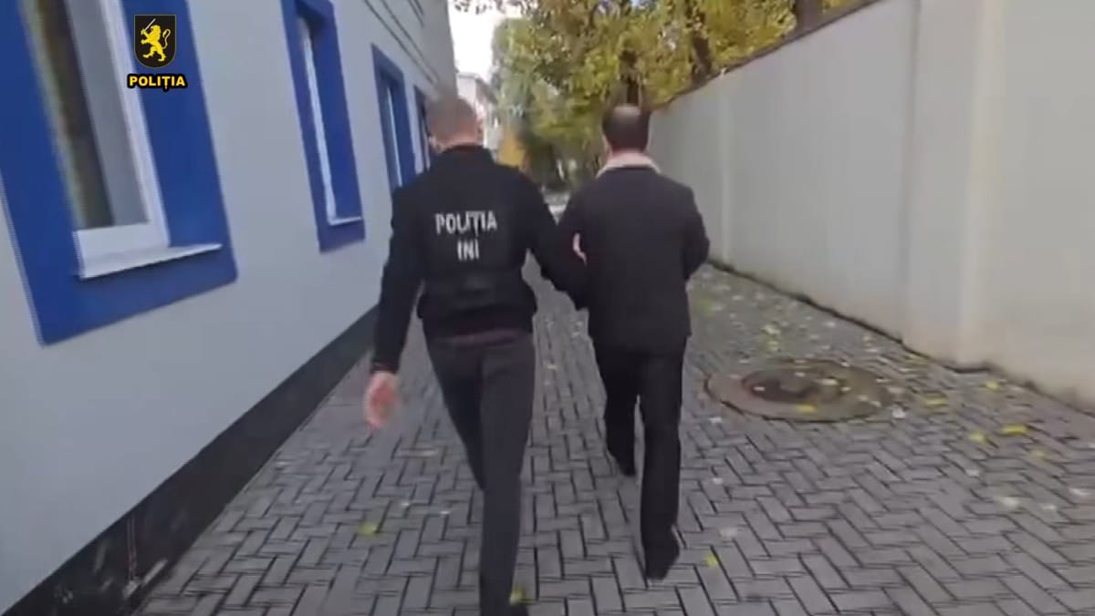 Percheziții în dosarul privind instruirea moldovenilor în Serbia pentru pregătirea destabilizărilor: Doi suspecți au fost reținuți