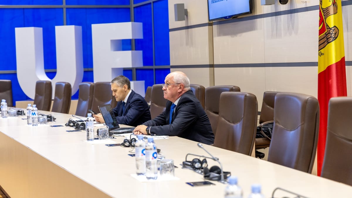 LIVE/ Guvernul Munteanu cere astăzi votul de încredere în Parlament