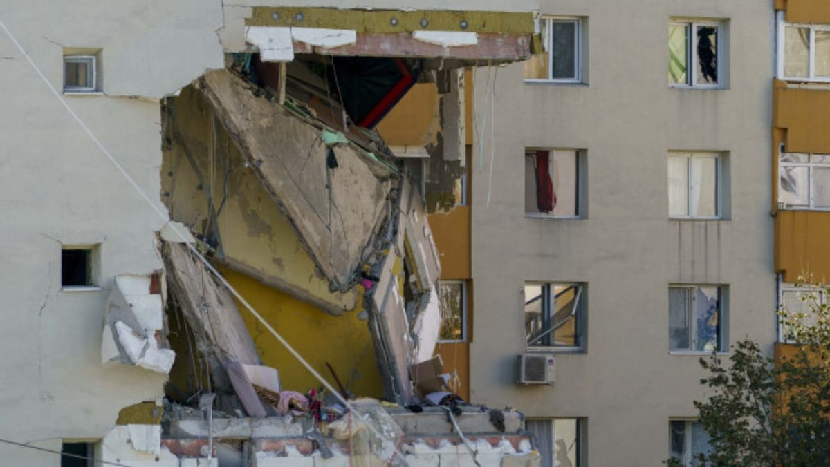Explozia din București s-a soldat cu trei morți și 13 răniți. Printre decedați se numără o tânără însărcinată