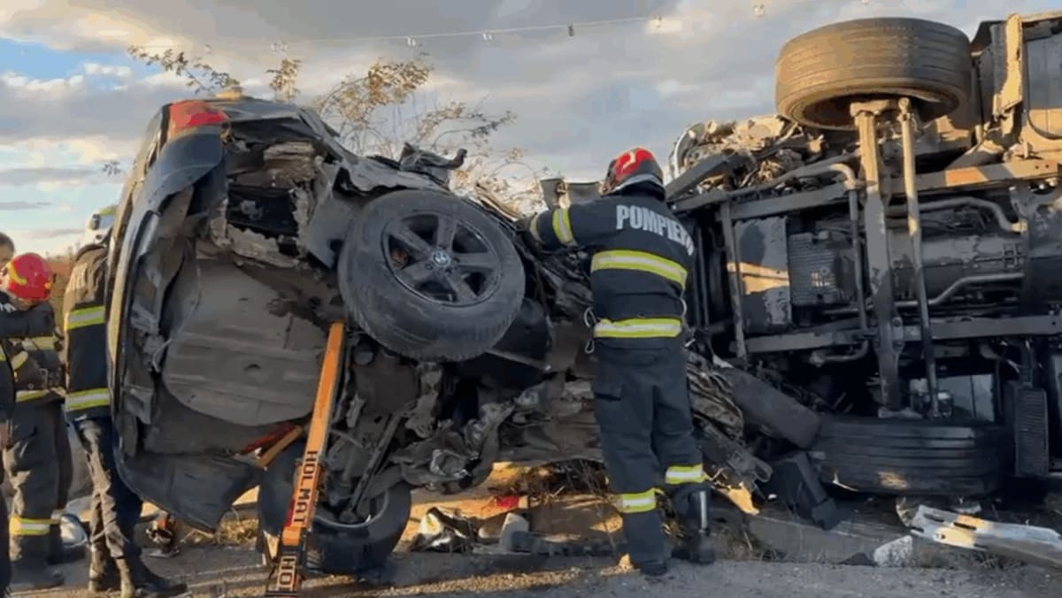 Șofer de camion din R. Moldova, implicat într-un accident la Iași. Două persoane au murit