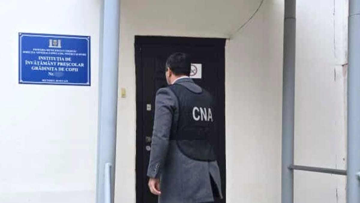 Percheziții într-un dosar de corupție în sistemul educațional din Chișinău. Sunt investigate acțiunile a nouă persoane