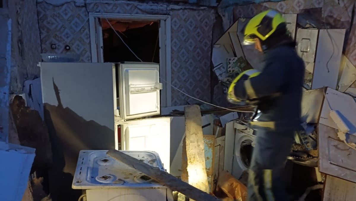 O familie din orașul Mărculești, la un pas de tragedie. Utilizarea incorectă a aragazului s-a soldat cu o explozie