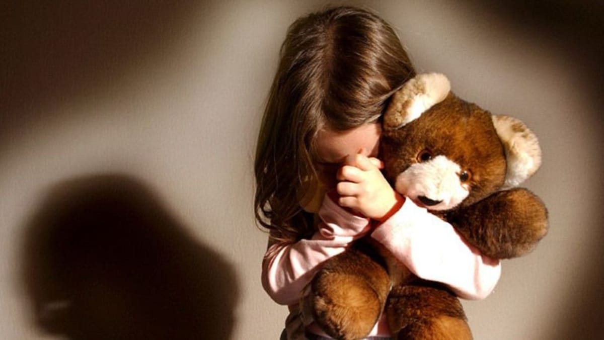 Copiii din R. Moldova, victime frecvente ale violenței. Tot mai mulți minori și adulți îndrăznesc să solicite ajutor