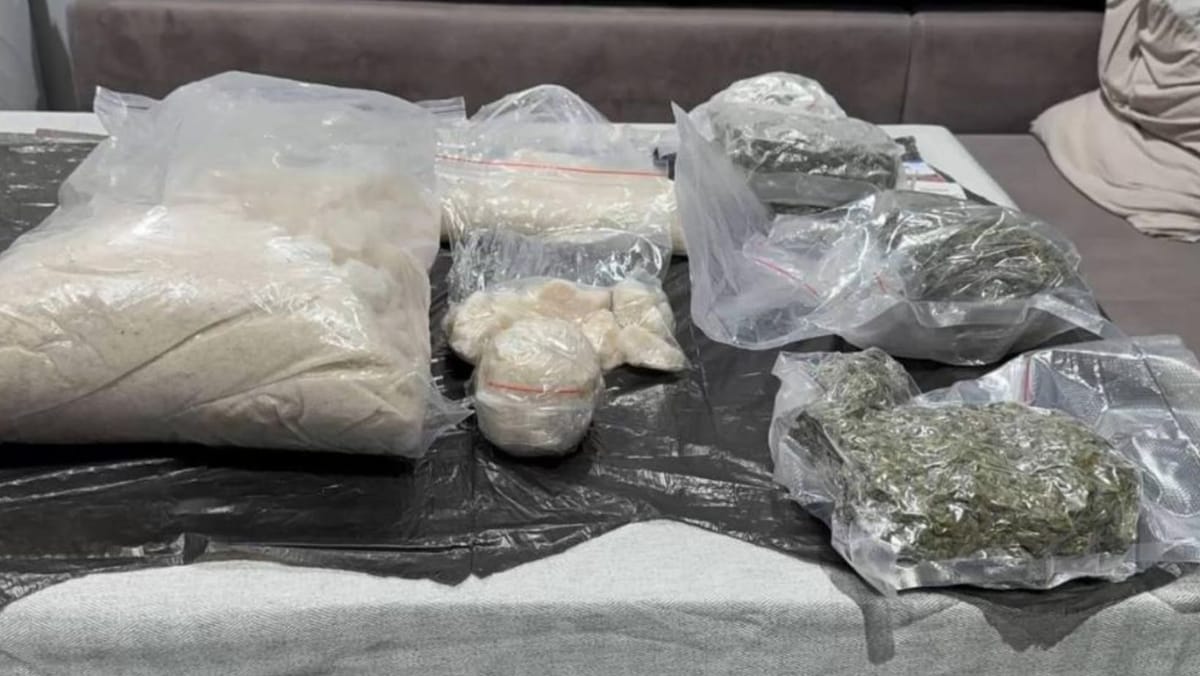 Polițiștii au reținut un bărbat într-o zonă forestieră din  Grătiești. Avea droguri în valoare de 10 milioane de lei la el acasă