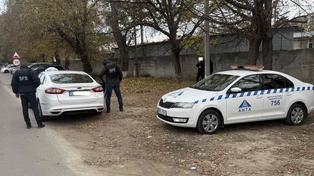 Controale fiscale la taximetriști: plăcuțe ridicate și amenzi aplicate pentru activități ilicite