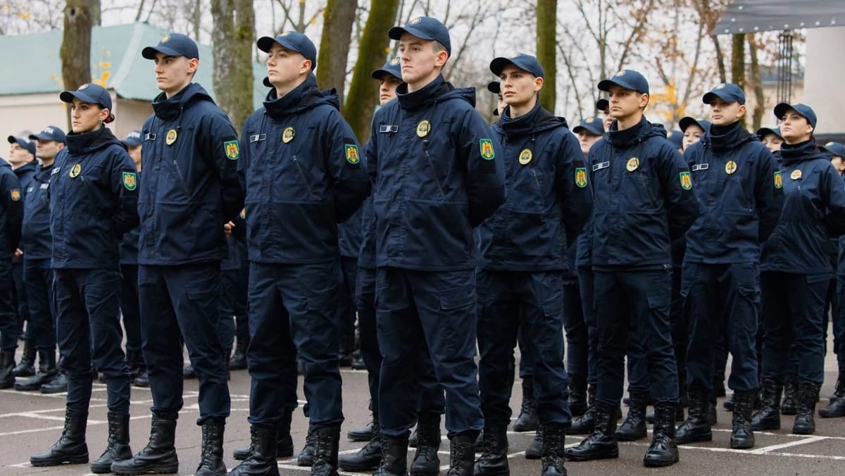 O nouă generație de apărători ai frontierei: 52 de tineri au depus jurământul și intră în serviciu
