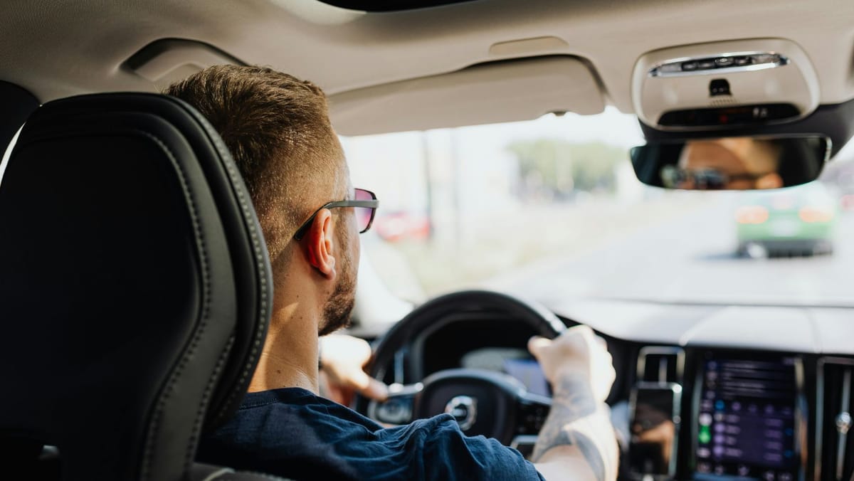 Atenție, șoferi! Lăsați plinul pentru mâine - benzina și motorina vor fi mai ieftine