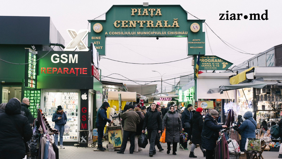 Foto/ Piața Centrală, luată cu asalt înainte de Crăciun - iată cât costă produsele necesare pentru masa de sărbătoare