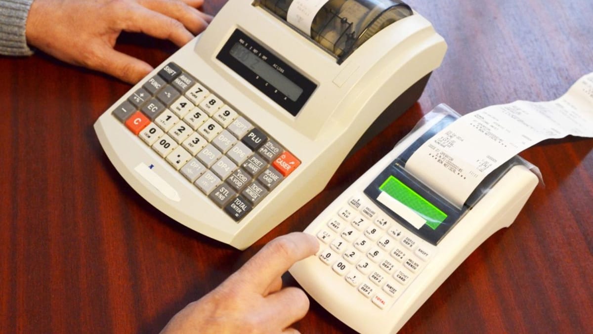 45 de modele de case de marcat, scoase din circuit. Ce trebuie să facă agenții economici care încă le folosesc