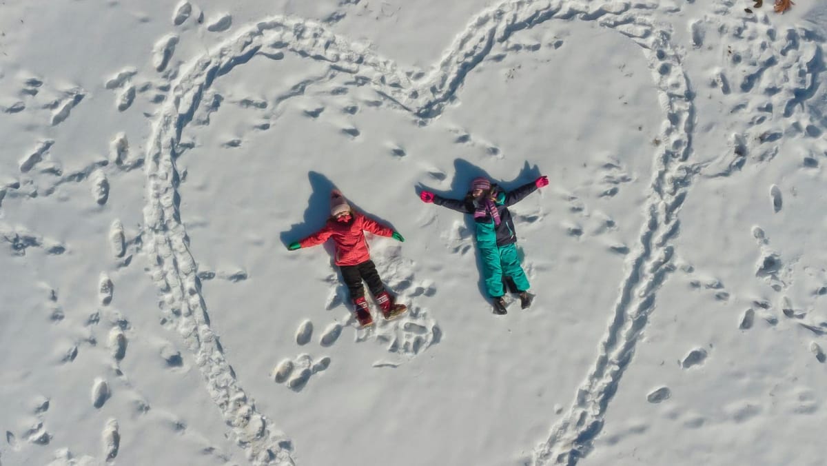 Vacanța de iarnă 2026: recomandările Poliției pentru siguranța copiilor