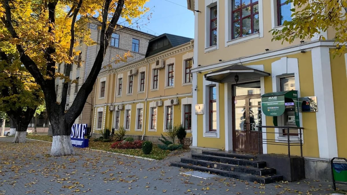 USMF dă asigurări că Școala de Management în Sănătate Publică își va continua activitatea și aduce acuzații directorului