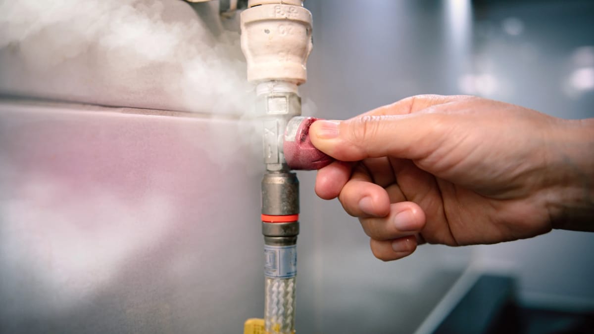 Cinci persoane, inclusiv doi copii, intoxicate cu gaz natural în raionul Ștefan Vodă