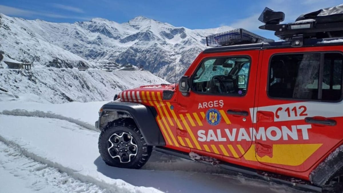 Cei patru moldoveni blocaţi la refugiul Călţun din Munţii Făgăraş au fost salvați și se simt bine