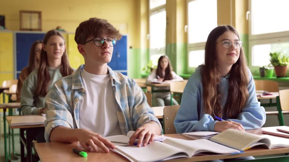 Învățământul profesional tehnic atrage tot mai mulți elevi - statistici