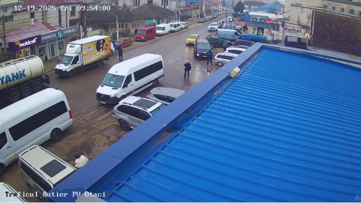 Cozi la Otaci, în contextul restricțiilor de frontieră din regiunea Odesa