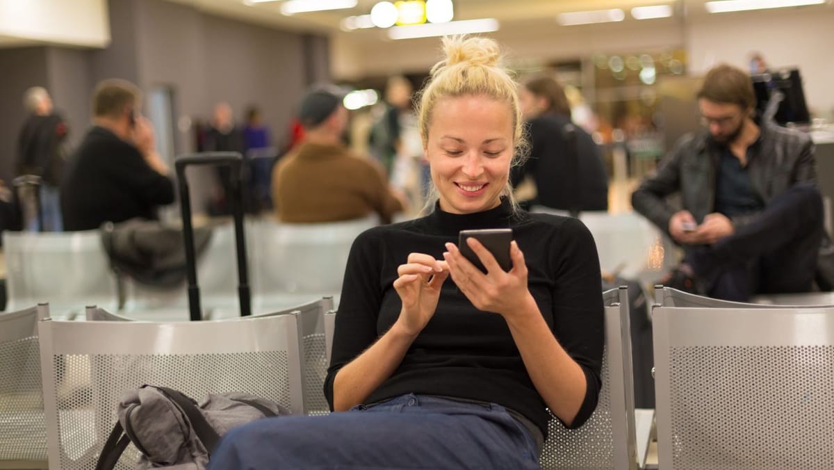 Atenție, moldoveni! Roamingul vă poate costa scump în UE până la Revelion – iată cum să evitați plățile usturătoare