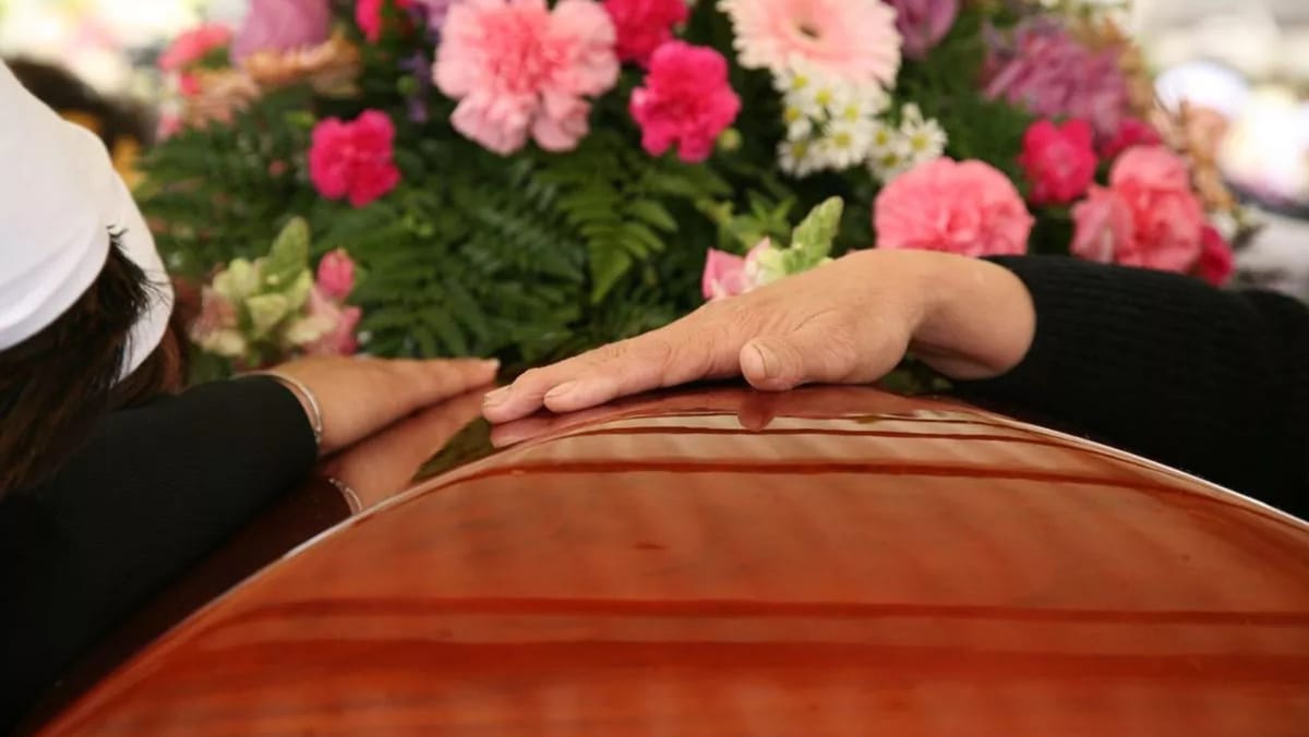 Ultimul drum acasă: Cât achită moldovenii pentru repatrierea corpurilor neînsuflețite ale celor dragi