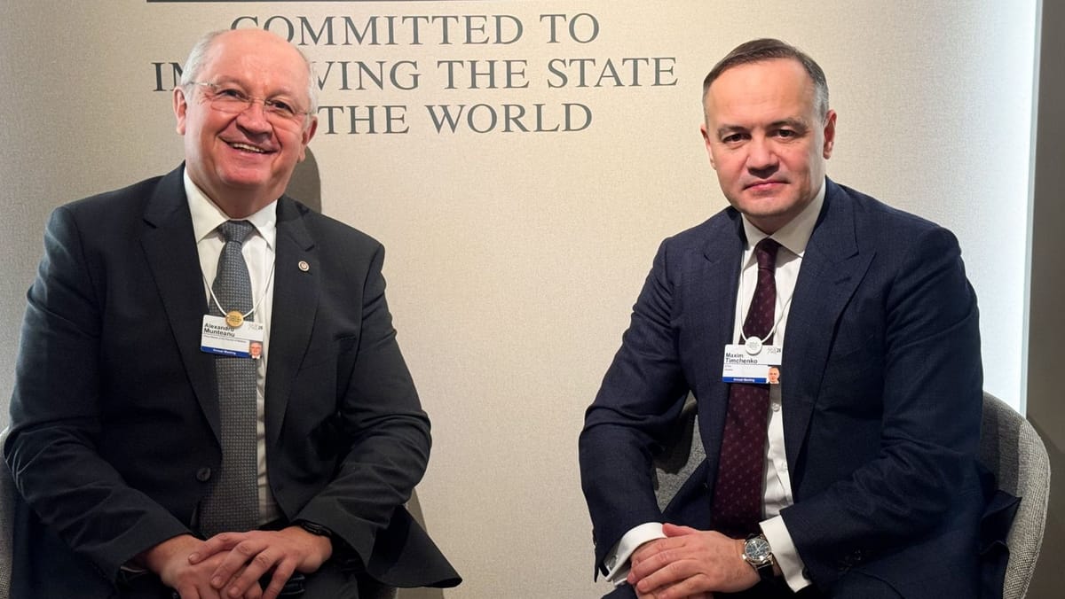 Premierul Alexandru Munteanu discută la Davos cu reprezentanții unor companii mari despre investițiile în Republica Moldova