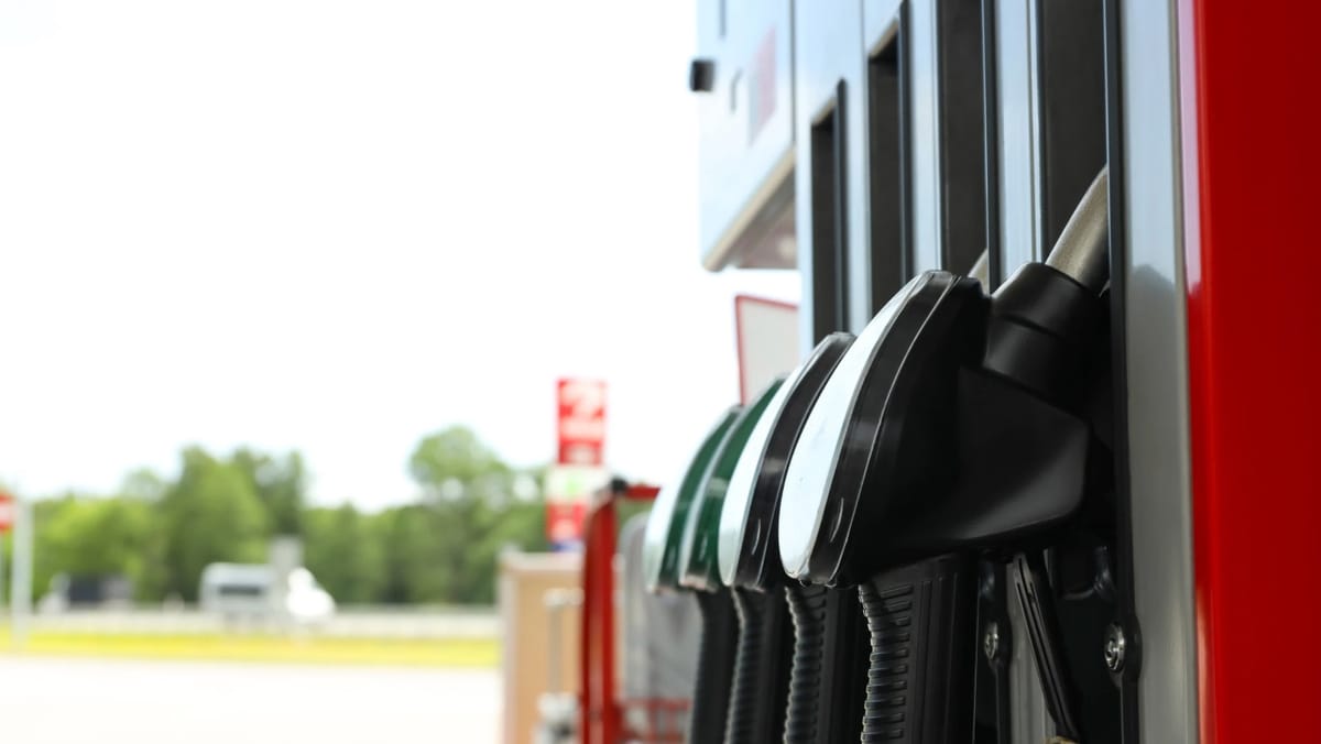 Cât vor costa carburanții în weekend? Majorări simțitoare