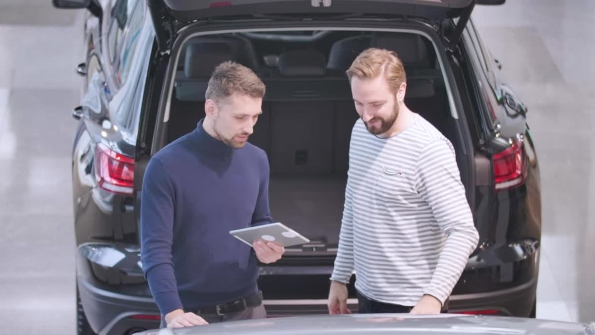 Legea e în vigoare: Moldovenii din diasporă pot aduce acasă bunuri și o mașină fără taxe vamale -  actele necesare