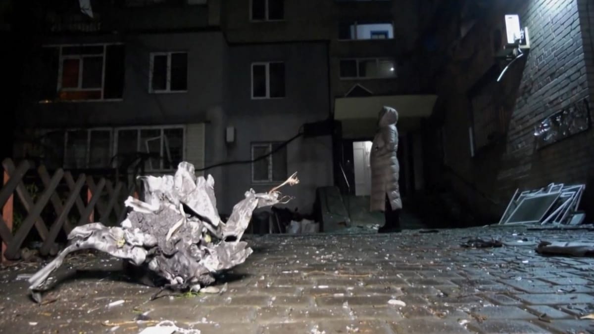 În noaptea de Crăciun, atacurile nu s-au oprit: Ucraina, lovită cu o rachetă Iskander și circa 100 de drone