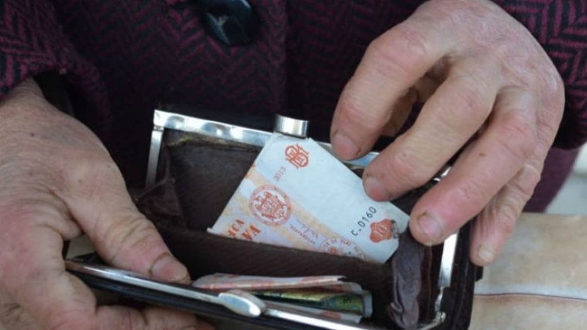 Din 2026, femeile vor ieși la pensie la 62 de ani - cu șase luni mai târziu