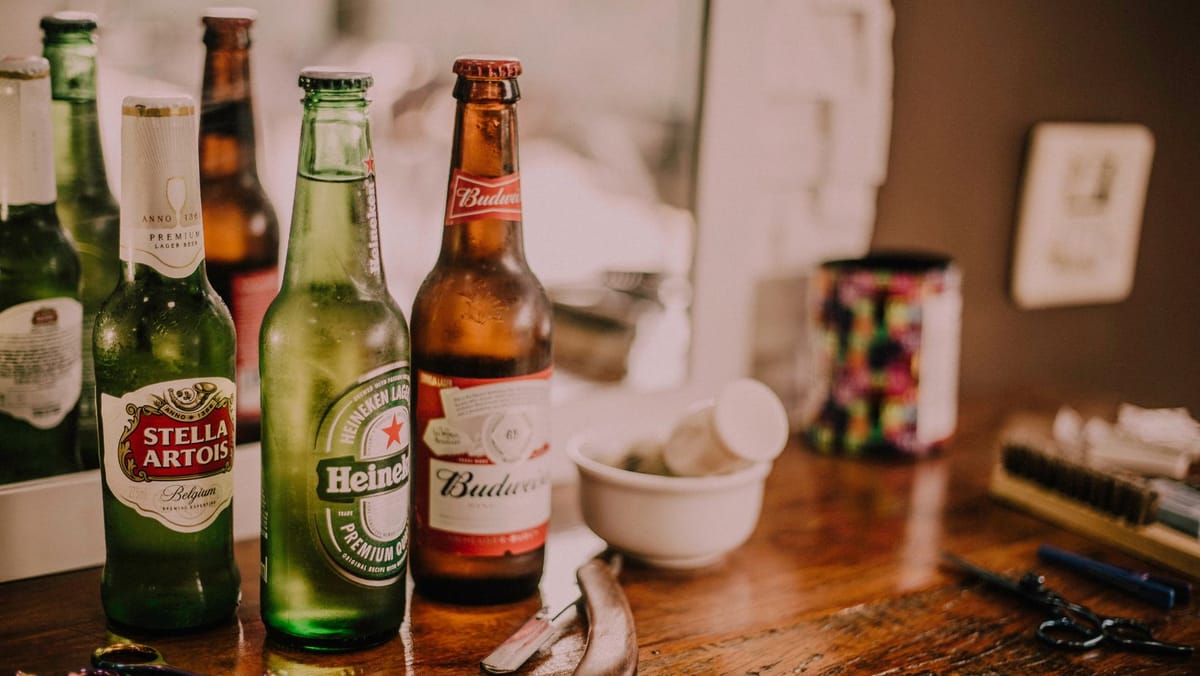 Producătorii și distribuitorii de alcool, inclusiv cei de bere și băuturi pe bază de bere, obligați să depună declarații - termenul limită