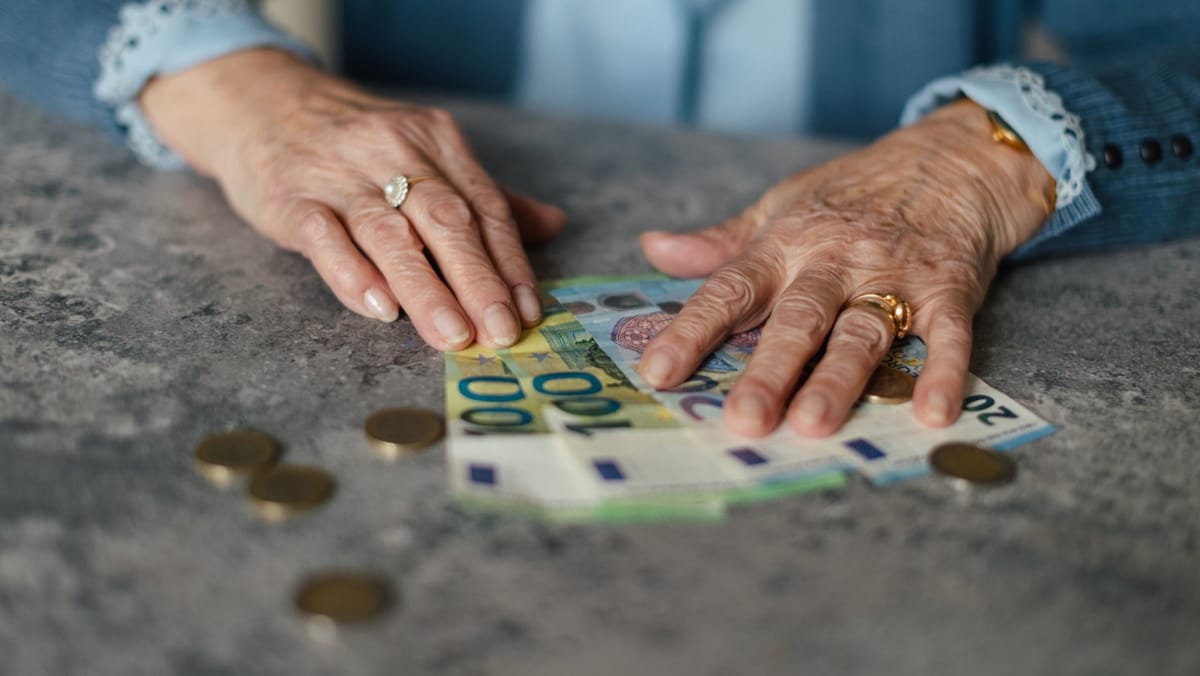 Femeie de 73 de ani din Chișinău, victima unei escrocherii de 550.000 de lei: poliția investighează cazul