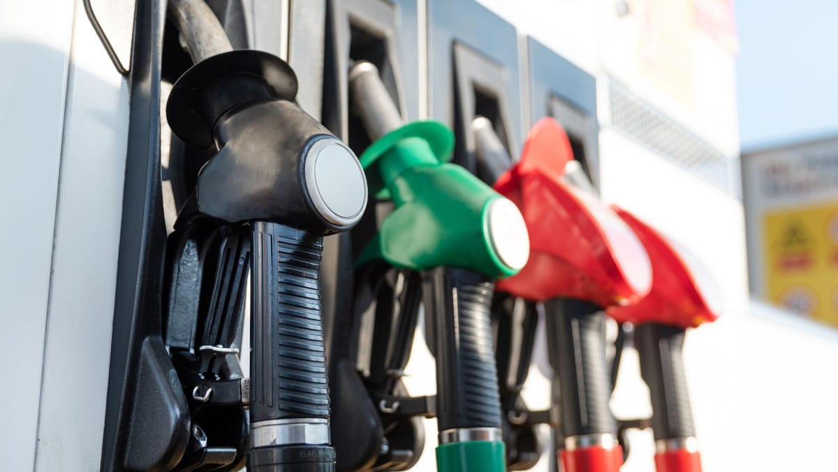 Sfântul Vasile aduce scumpiri la carburanți: benzina și motorina se scumpesc ușor