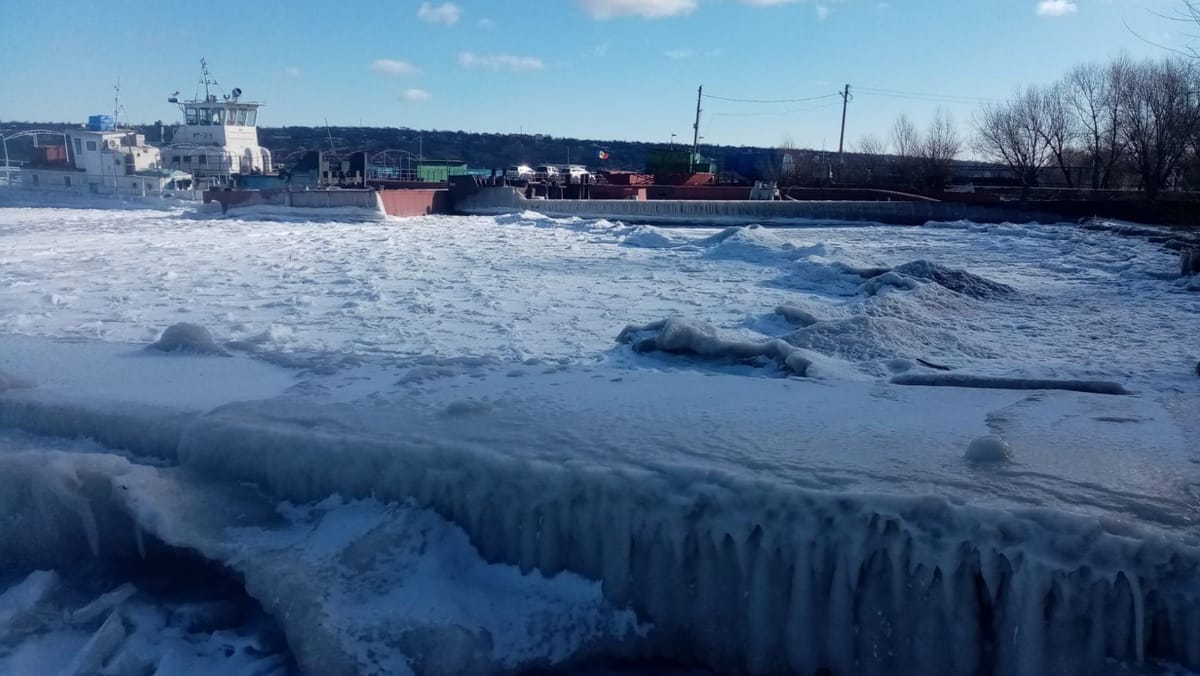 Program provizoriu la bacul de la Molovata din cauza condițiilor meteo nefavorabile