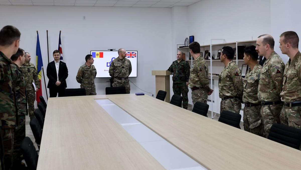 Mai mulți militari moldoveni au detectat, analizat și contracarat atacuri cibernetice simulate în Singapore