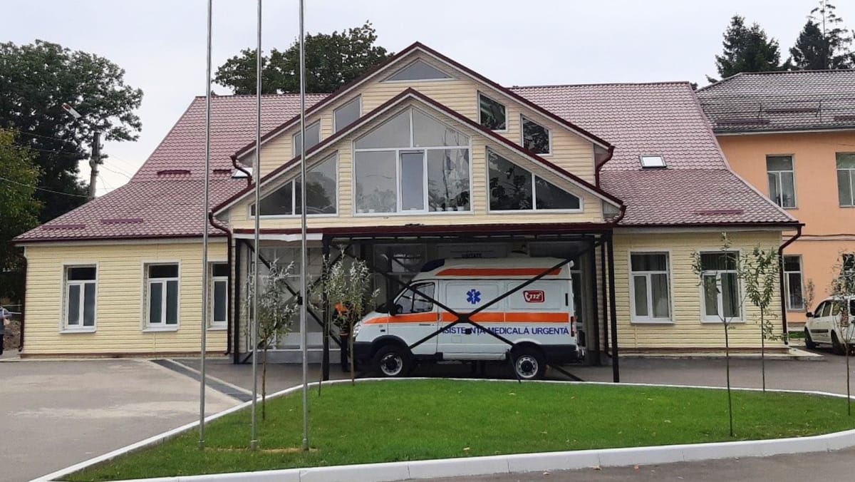 Un elev din municipiul Ungheni a ajuns la spital după ce ar fi consumat o pastilă necunoscută la școală