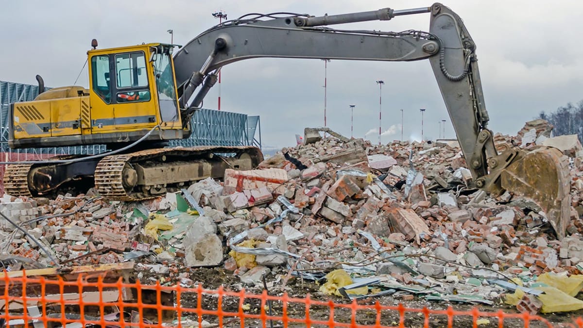 Deșeurile din construcții din R. Moldova ar putea fi refolosite, inclusiv, la reparația drumurilor