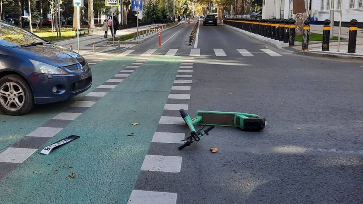 Cu sau fără trotinete electrice în traficul din Chișinău? Șeful IGP susține interzicerea, Ion Ceban vrea „soluții de mijloc”