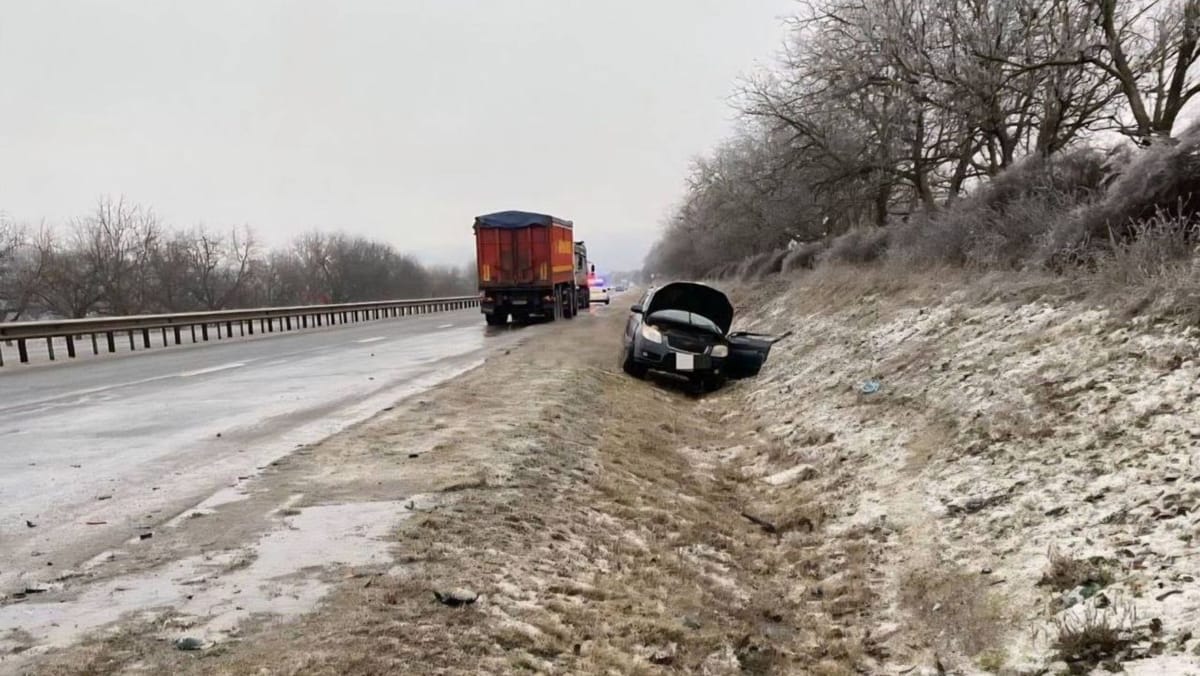 Accident mortal la Peresecina. Un șofer în vârstă de 43 de ani a decedat pe loc