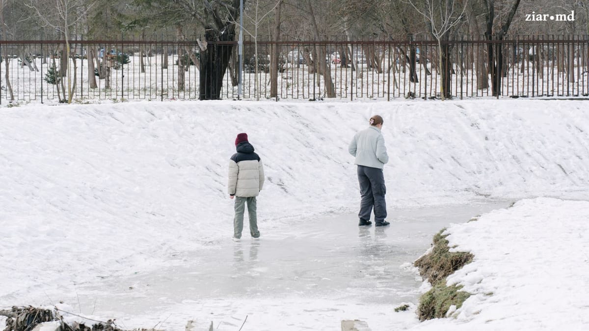 Meteorologii au prelungit Codul Galben de polei și ghețuș. Cât timp va dura avertizarea