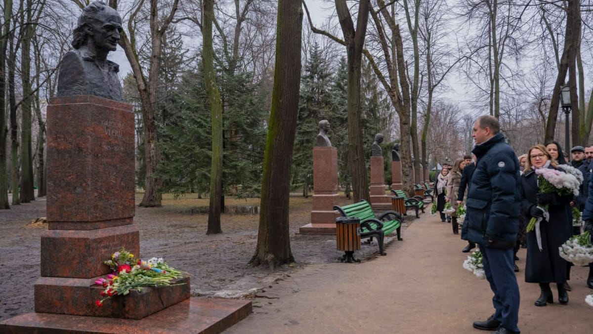 VIDEO/ Primăria anunță că un scuar din municipiul Chișinău va purta numele poetului Grigore Vieru