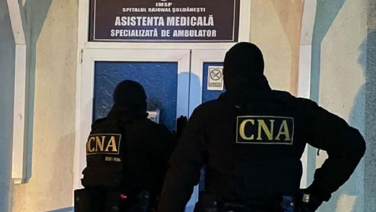 CNA a descins cu percheziții în 30 de locații: medicul-șef de la Șoldănești, reținut