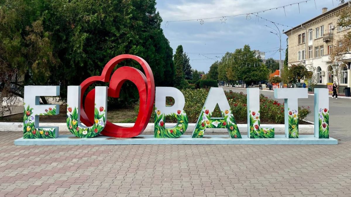 Bălțiul, fără apă: Gimnaziile și liceele din municipiu trec la învățământ în regim online