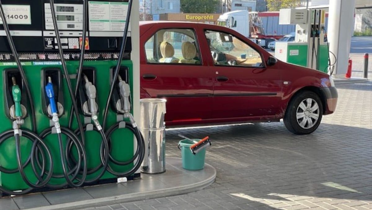 Motorina se scumpește cu un leu și zece bani. Stocurile actuale - suficiente pentru șapte zile de consum