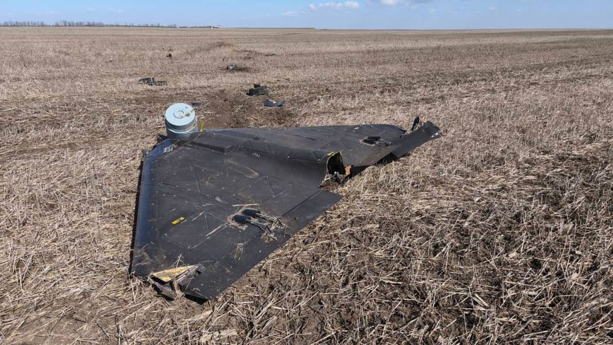 FOTO/ Drona depistată în satul Tudora este activă și conține explozibil