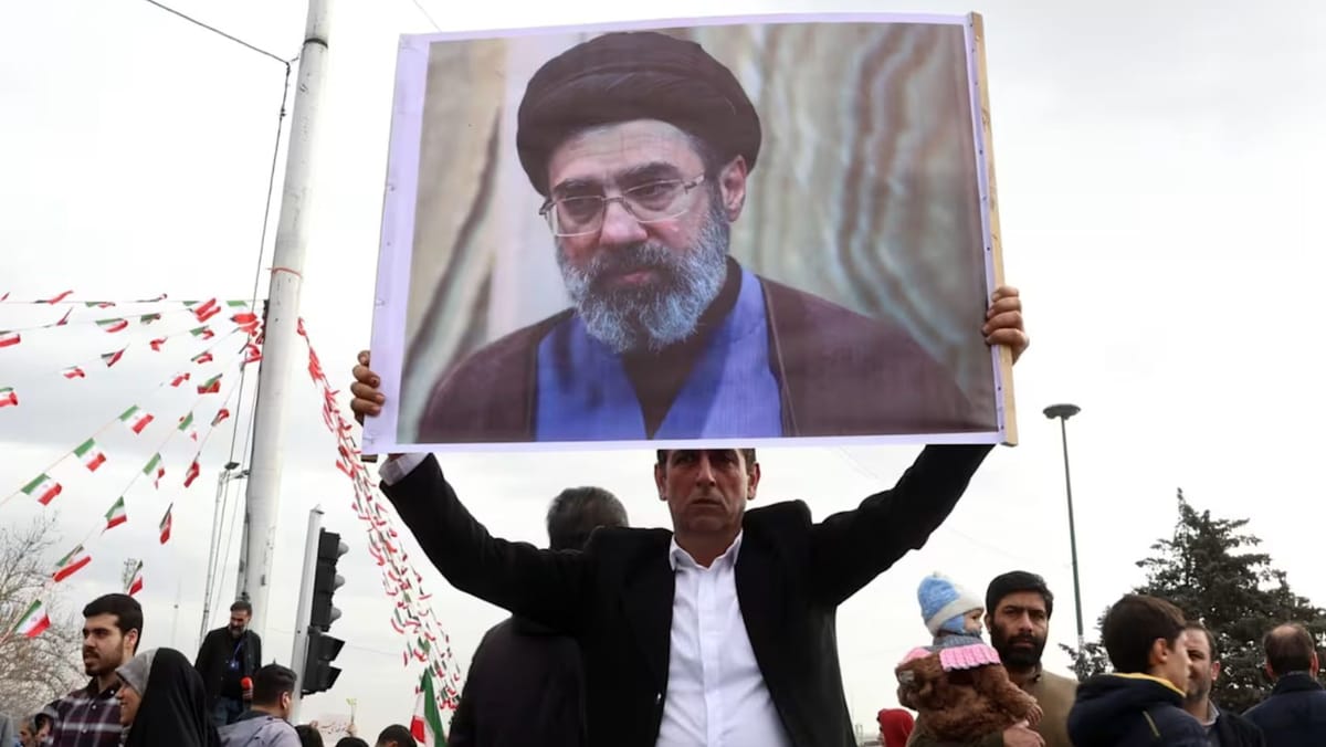 Confirmat: Mojtaba Khamenei - noul lider suprem al Iranului. Gărzile Revoluționare i-au jurat credință