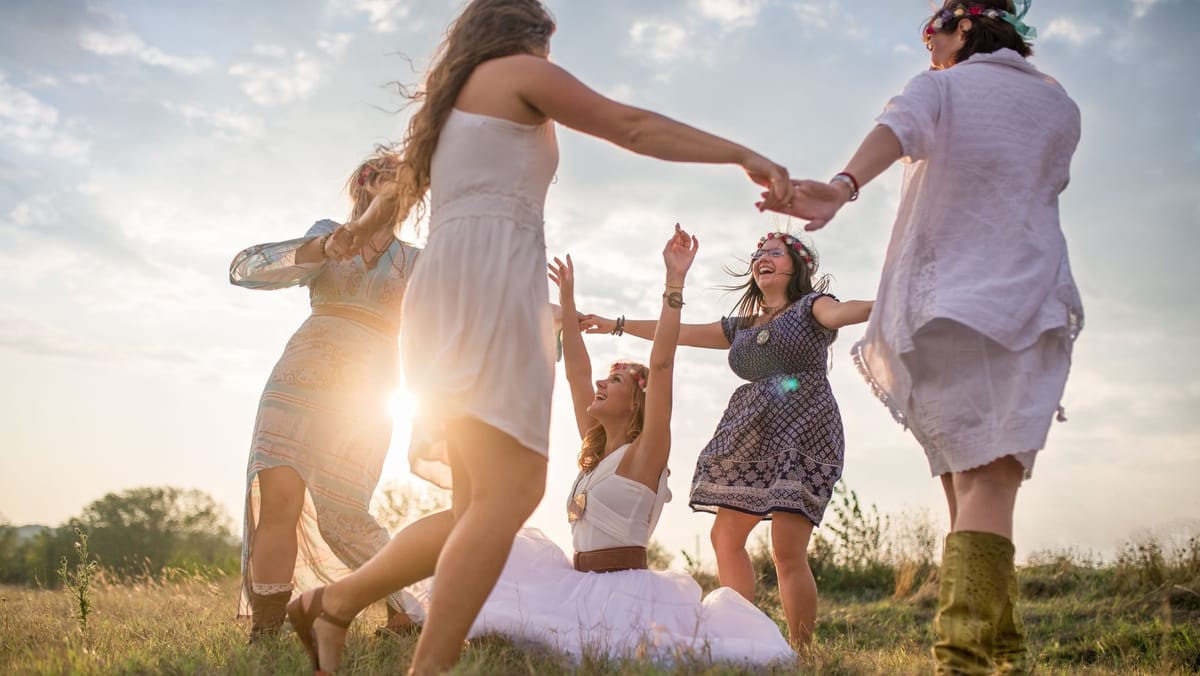 (Infografice) Cum arată diferențele dintre femei și bărbați în R. Moldova: de la speranța de viață la salarii