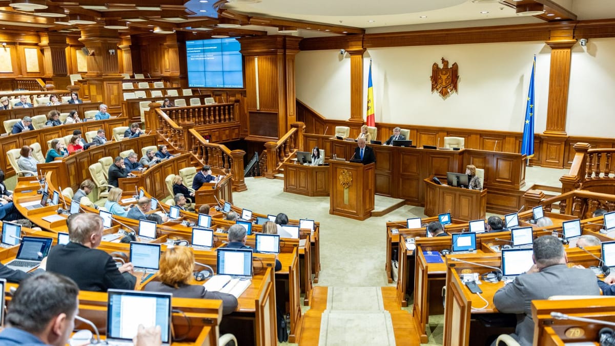 Parlamentul a instituit stare de urgență în energetică după bombardamentele rusești care au avariat linia Isaccea-Vulcănești