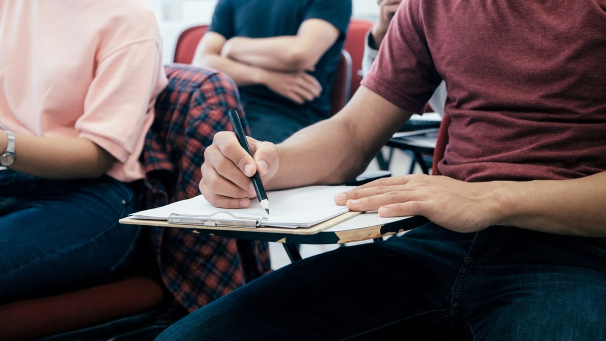 Ministerul Educației introduce reguli stricte împotriva hărțuirii sexuale în universități. Ce prevede regulamentul